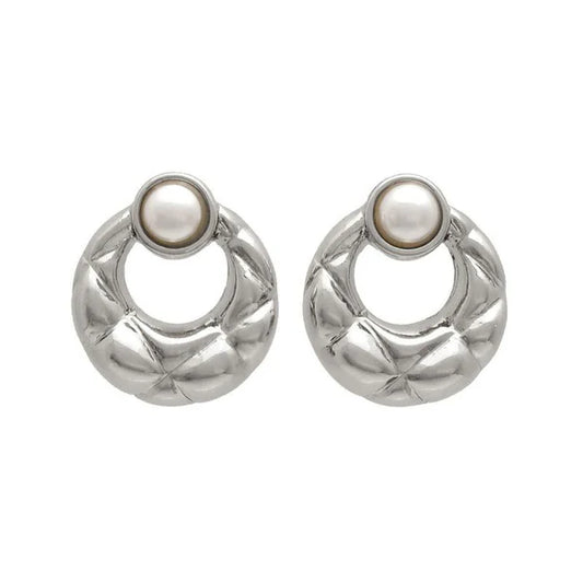 Japanese earring- Quilted Pearl Stud Earrings