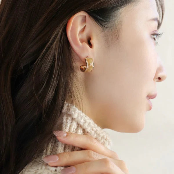 Japanese earrings- Clear C-Shape Metal Stud Earrings – Titanium post