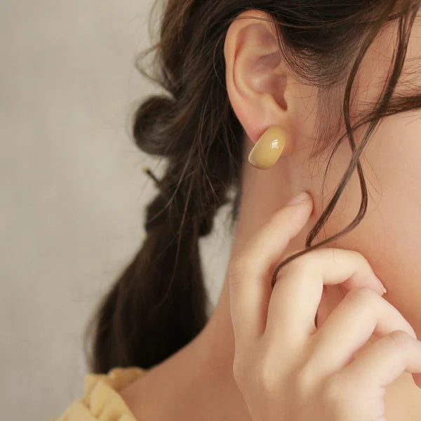 Japanese non-pierced earring- Brown C-shaped screw-back earring- Made in Japan