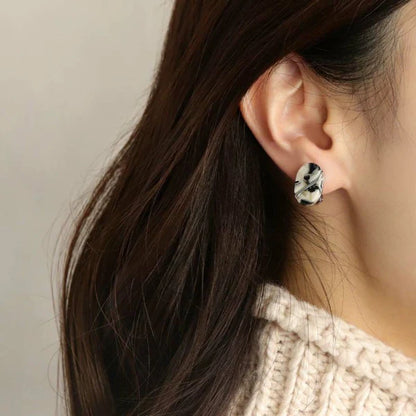 Japanese non-pierced earrings- Marble flow oval screw-back earrings