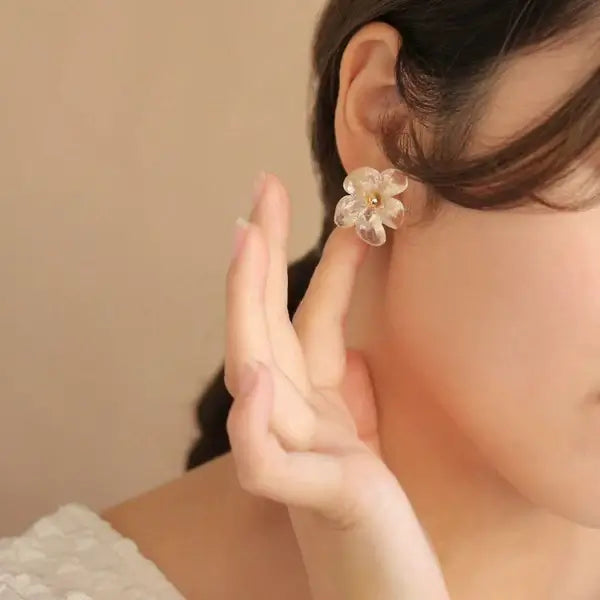 Japanese non-pierced earrings- Minimalist Clear Metal Flower Screw-Backs earrings