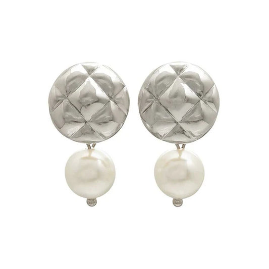 Japanese non-pierced earrings- Nickel-Free Quilted Circle Pearl Screw-Back Earrings